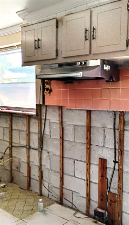 510 Marlyn Way Madeira Beach, FL 33708 - Photo 12 of 32 a close view of a sink