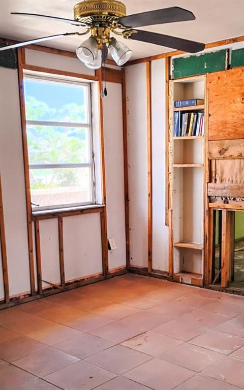 510 Marlyn Way Madeira Beach, FL 33708 - Photo 17 of 32