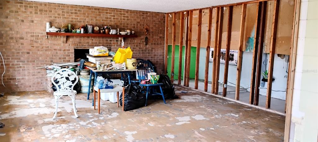 510 Marlyn Way Madeira Beach, FL 33708 - Photo 5 of 32 a view of entryway with a rug