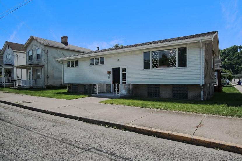 600 Indiana Avenue Monaca, PA 15061 - Photo 2 of 12