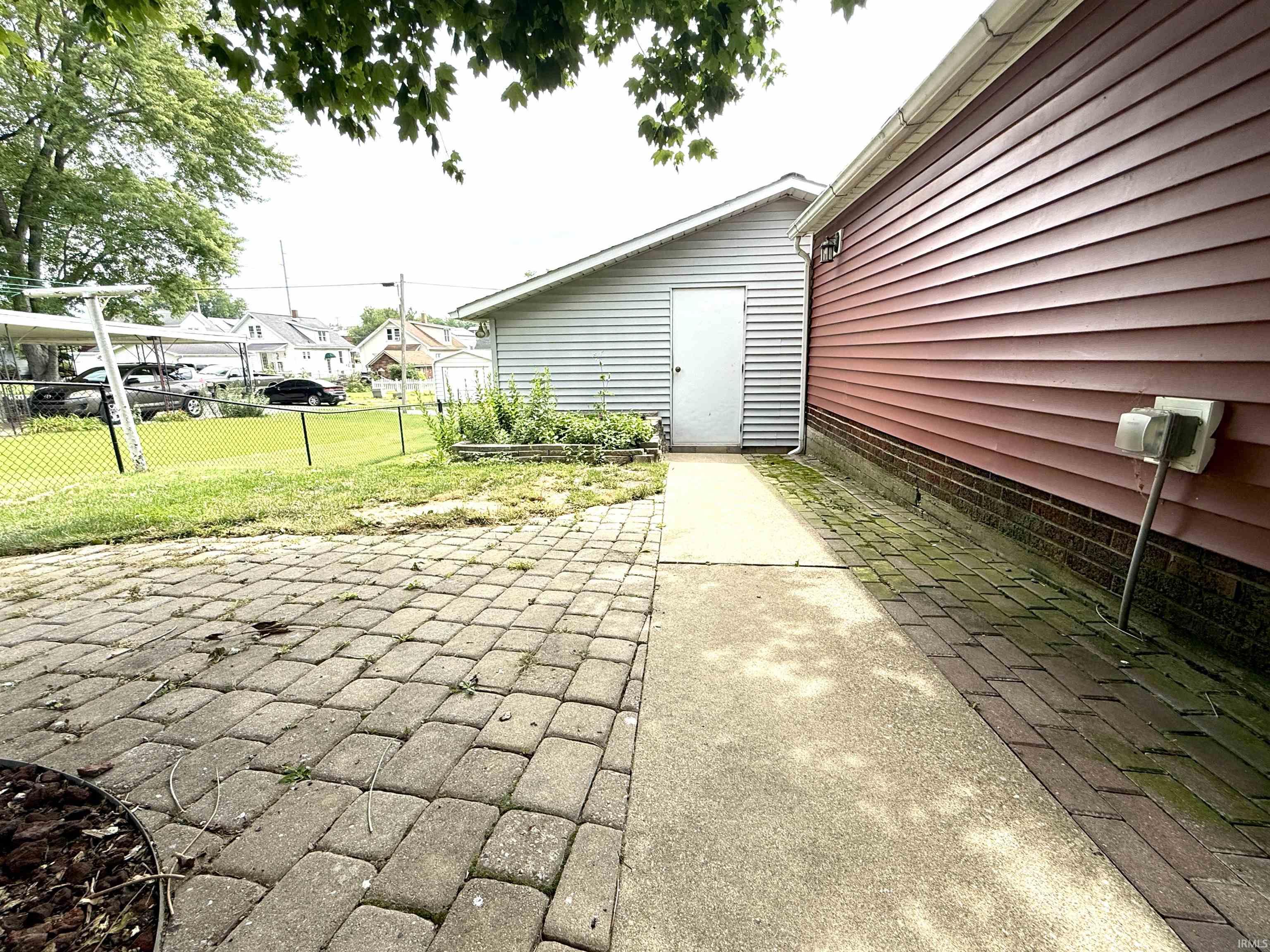 1608 Jackson Street Jasper, IN 47546 - Photo 9 of 40