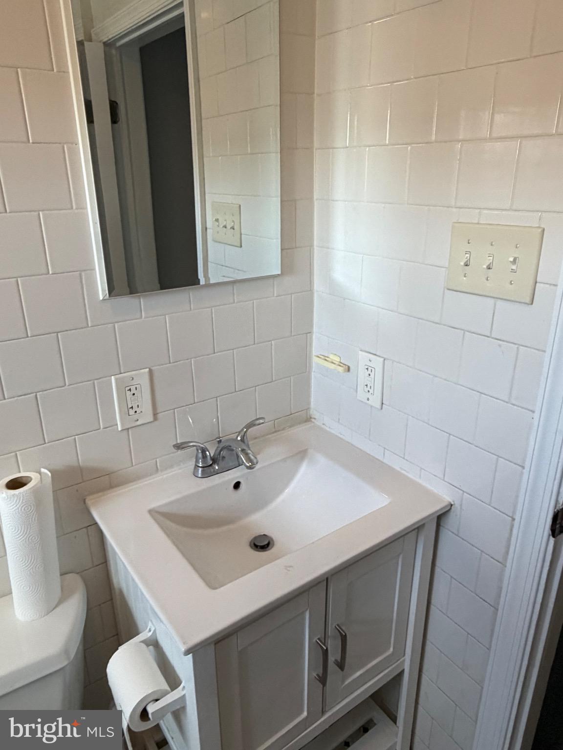 1922 Frames Road Baltimore, MD 21222 - Photo 18 of 28 full bath