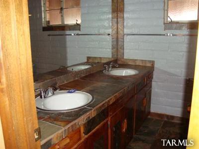 740 West Las Lomitas Road Tucson, AZ 85704 - Photo 15 of 21