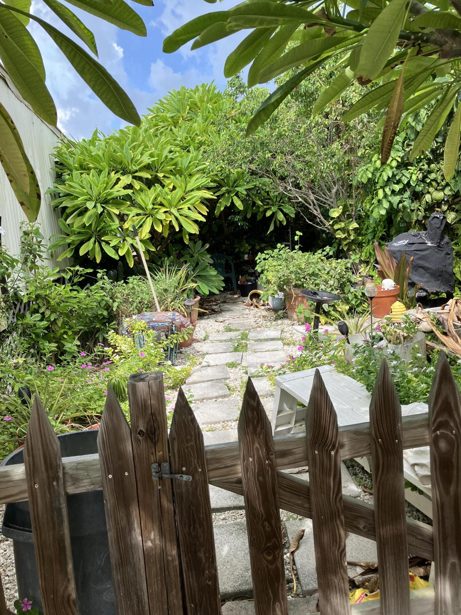 a view of an outdoor space with seating area
