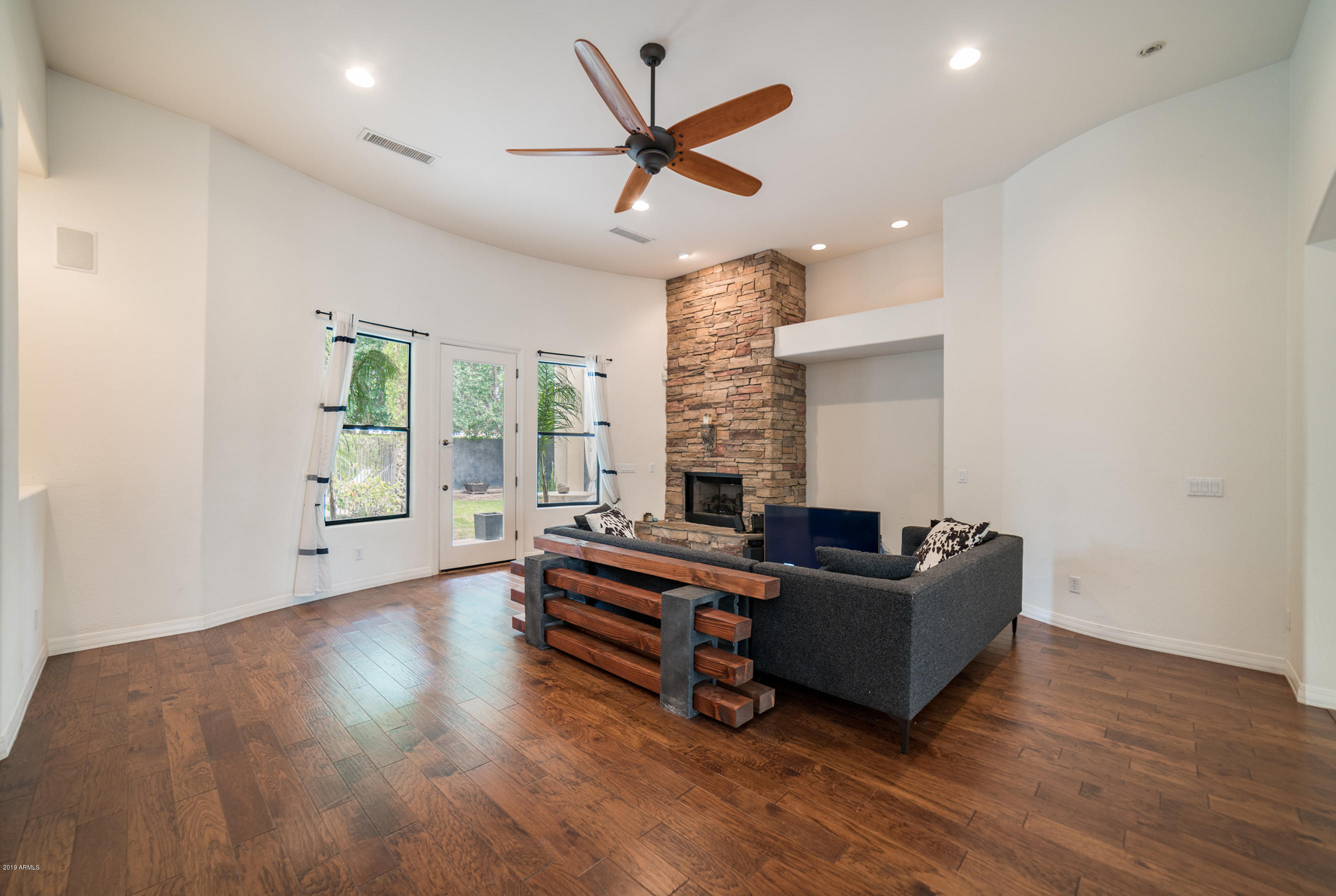 805 East Ocotillo Road Phoenix, AZ 85014 - Photo 20 of 57 DSC05509a