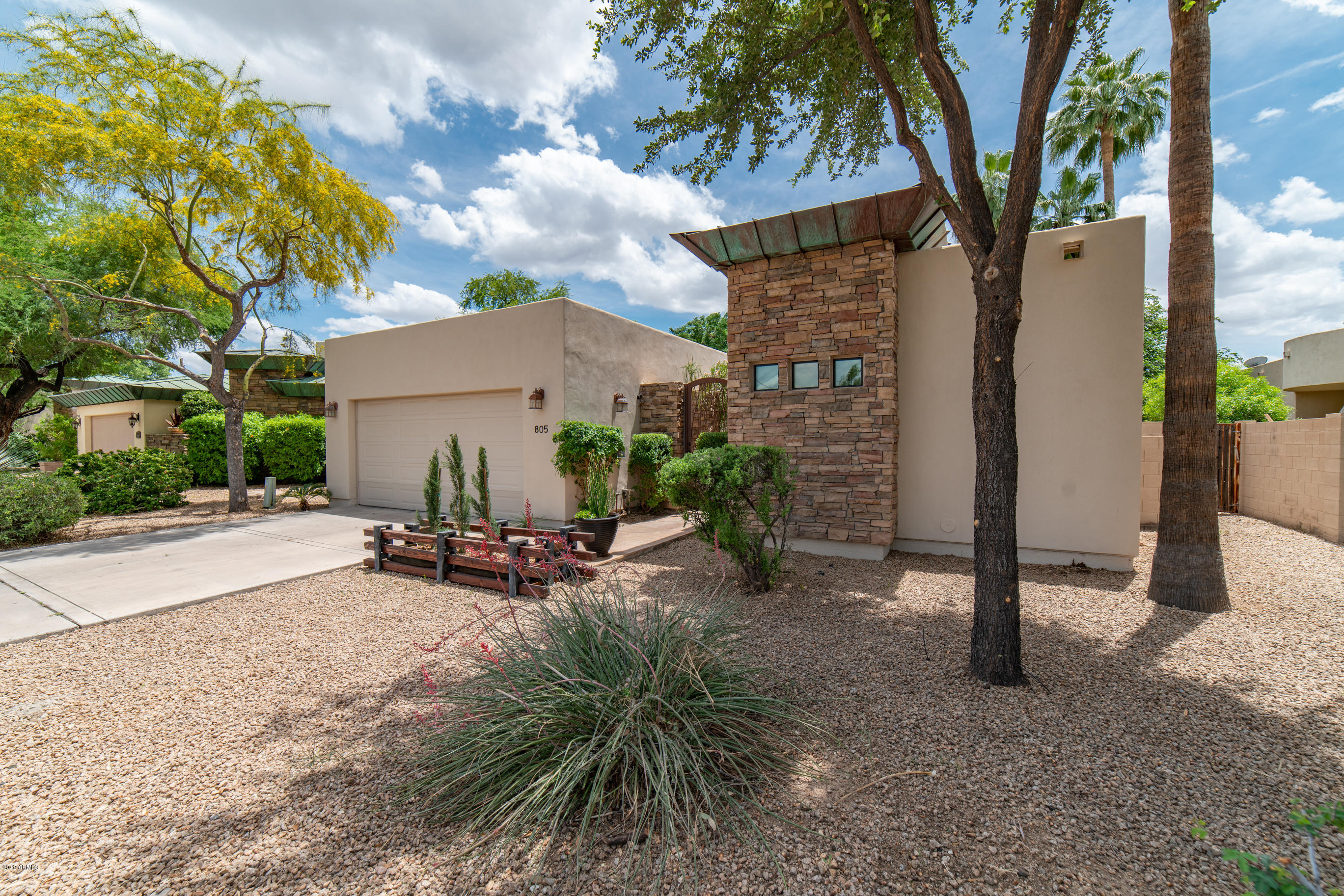 805 East Ocotillo Road Phoenix, AZ 85014 - Photo 3 of 57 DSC05486