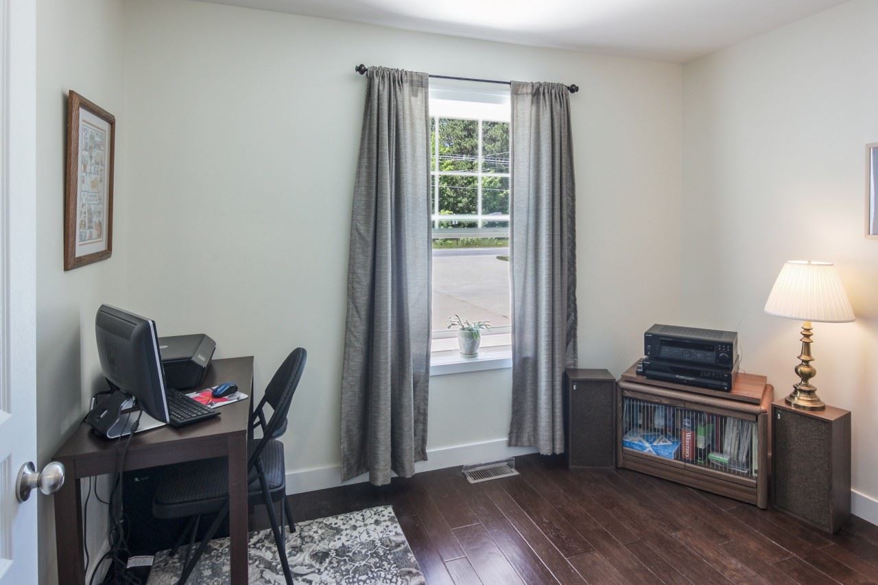 1722 Fisher Road Traverse City, MI 49685 - Photo 13 of 23 1876038-12.JPG
