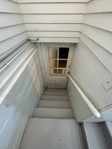 $2,000 | 713 East 144th Street, Dolton, IL 60419