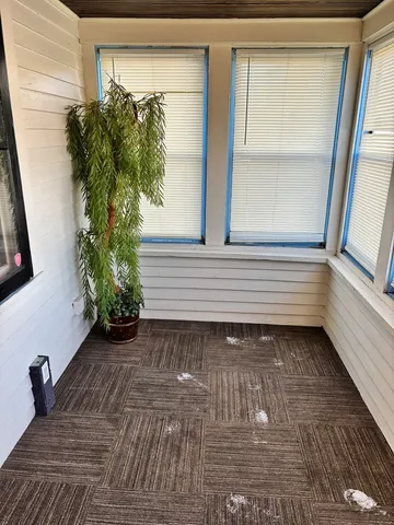 $2,000 | 713 East 144th Street, Dolton, IL 60419