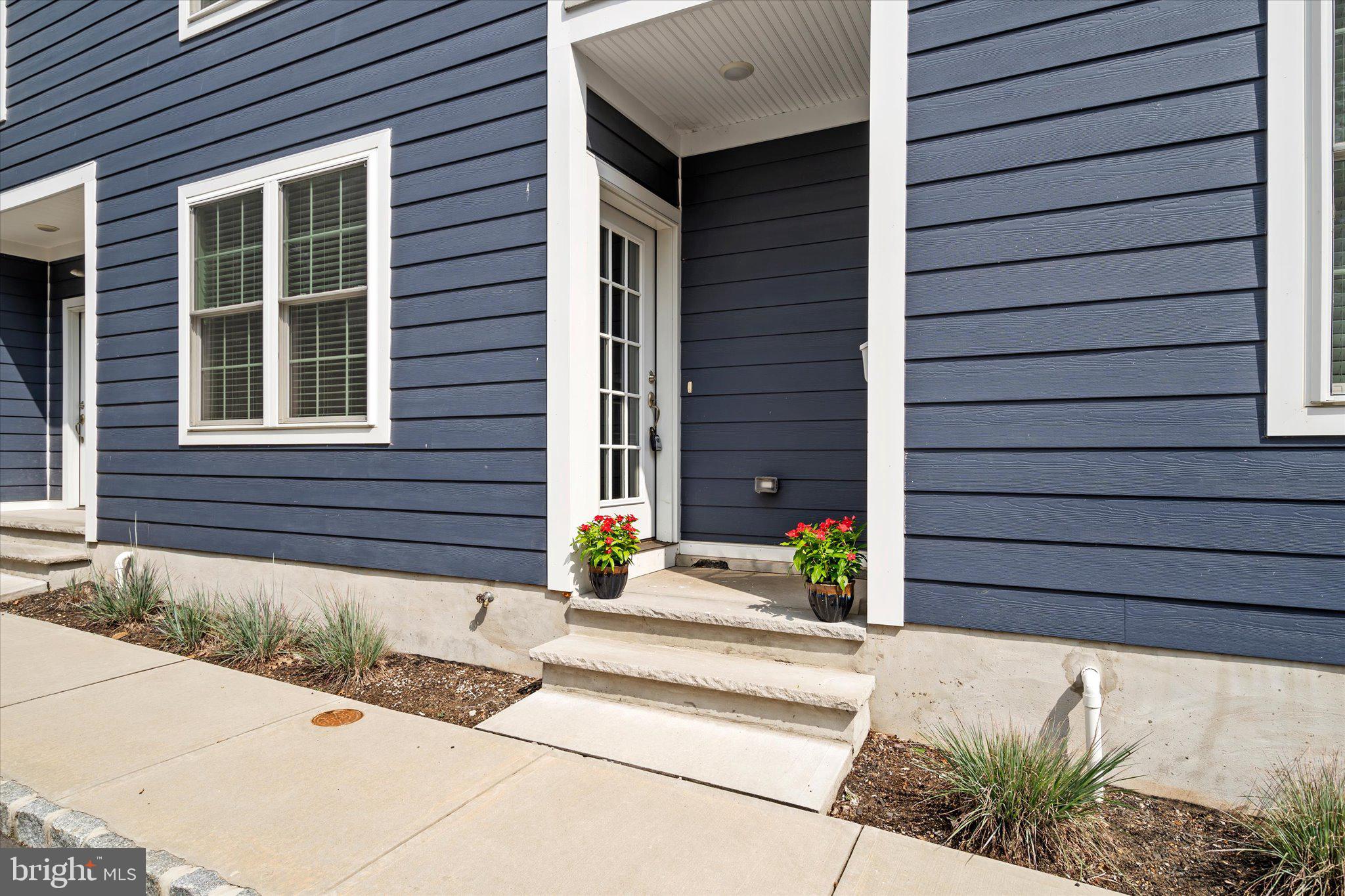 303 Witherspoon Street, Unit 2 Princeton, NJ 08542 - Photo 2 of 26 Private entrance