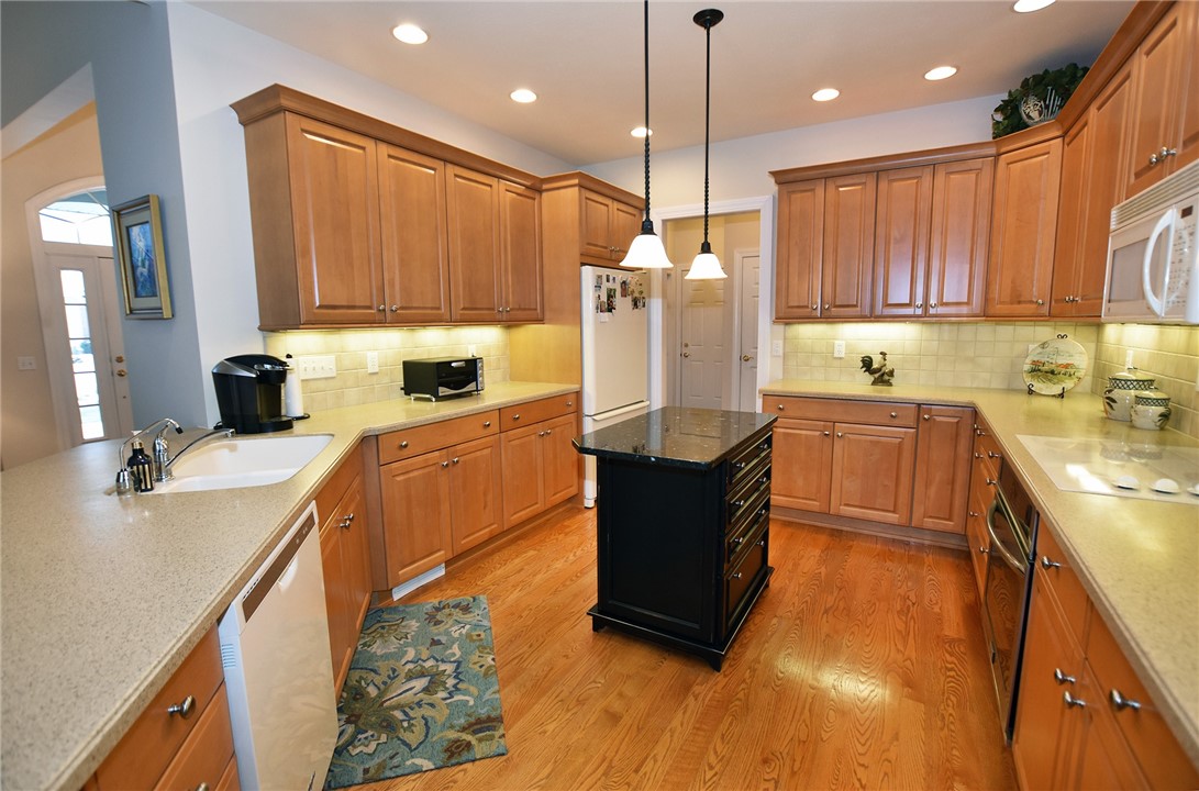 53 Brantley Way Perinton, NY 14526 - Photo 16 of 50