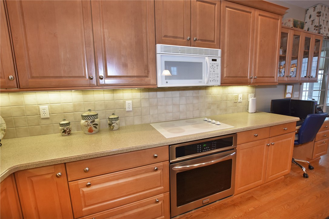 53 Brantley Way Perinton, NY 14526 - Photo 17 of 50