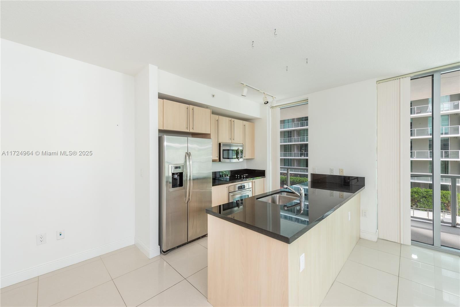 79 Southwest 12th Street, Unit 1107S Miami, FL 33130 - Photo 4 of 26