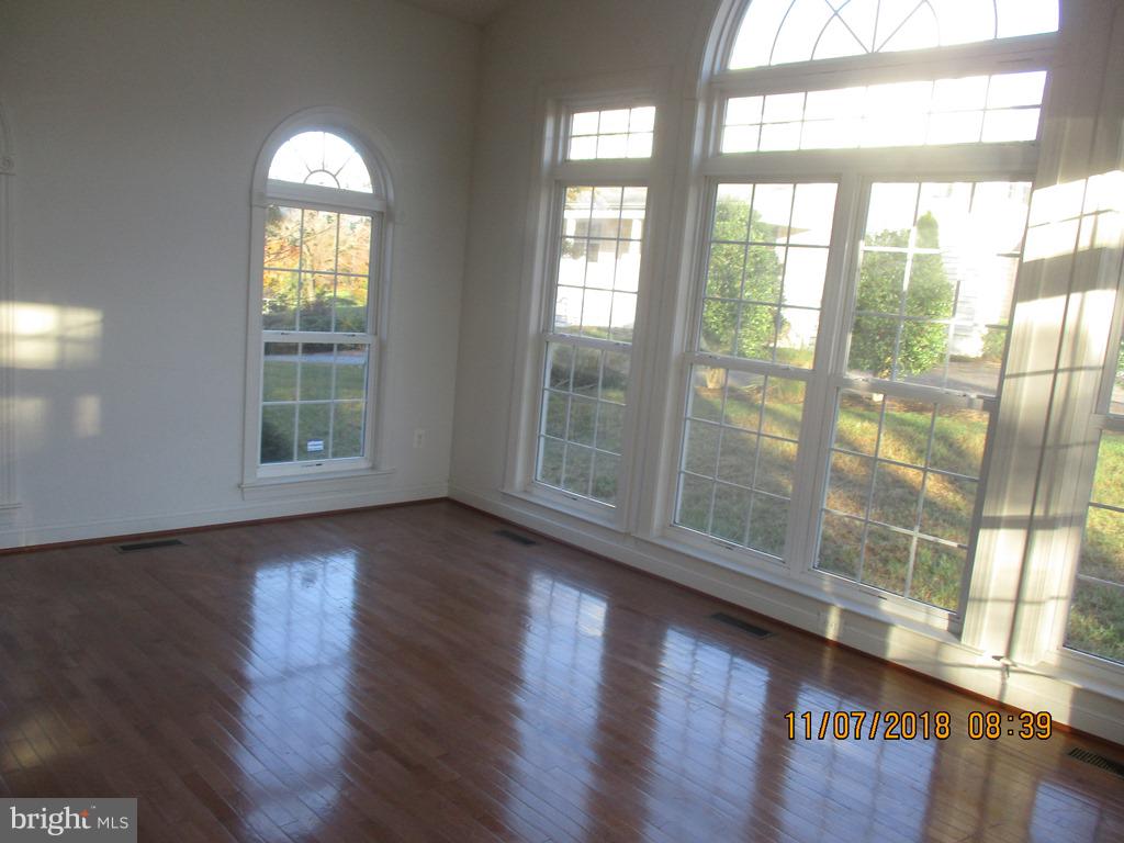 2905 Northern Dancer Road Bowie, MD 20721 - Photo 9 of 40 Gallery Image 9