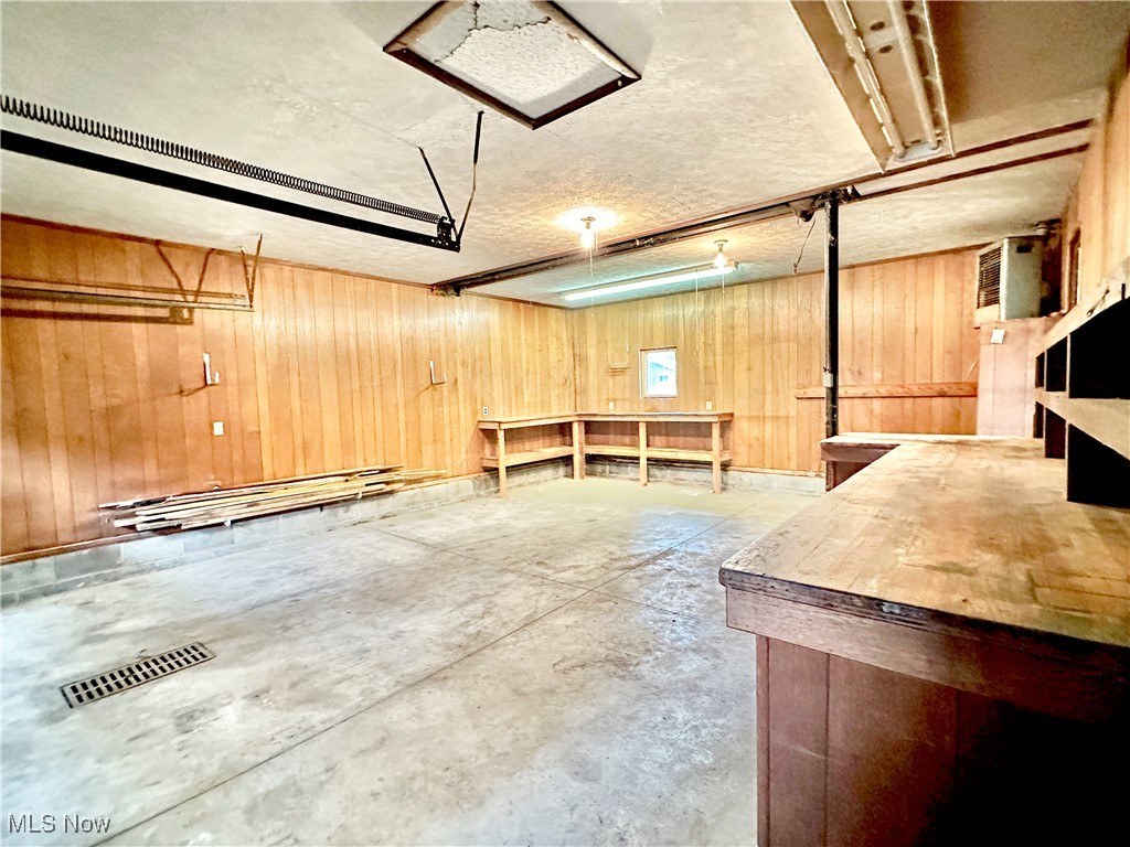978 Southwold Road Akron, OH 44321 - Photo 39 of 43 Inside of detached garage