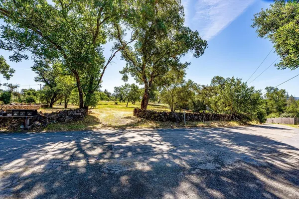 $479,000 | 561 Mund Road, St. Helena, CA 94574