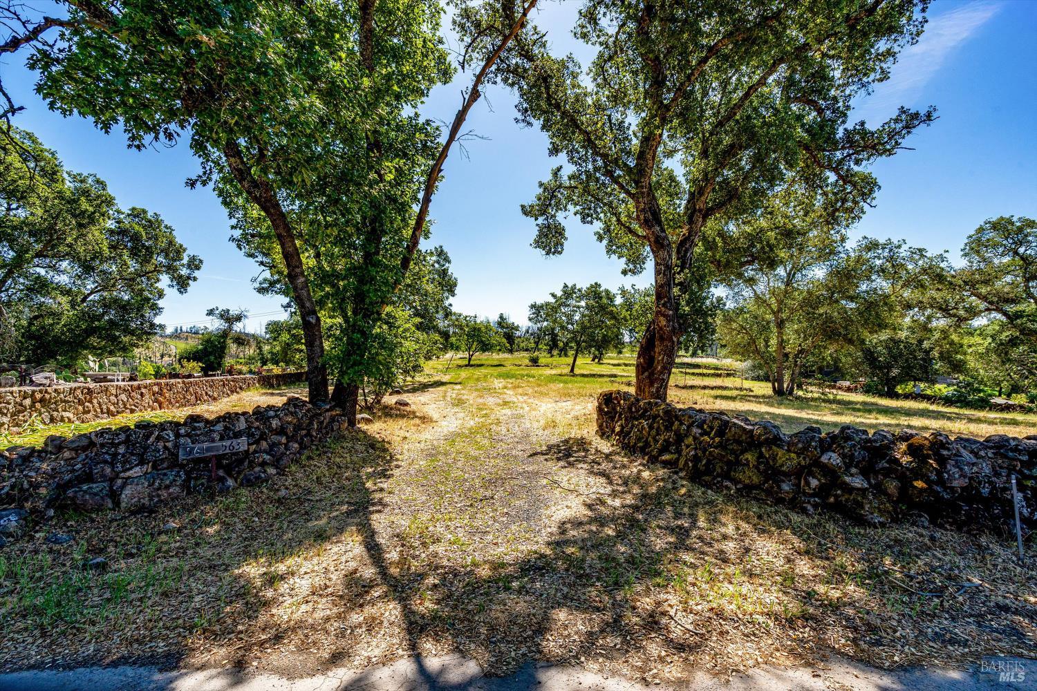 561 Mund Road St. Helena, CA 94574 - Photo 9 of 31