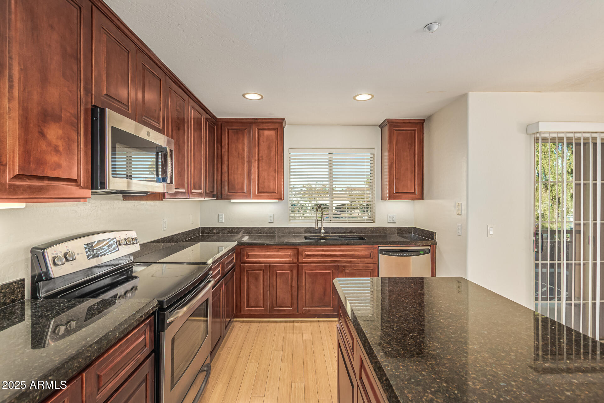 6940 East Cochise Road, Unit 1035 Paradise Valley, AZ 85253 - Photo 11 of 36 16 Cochise