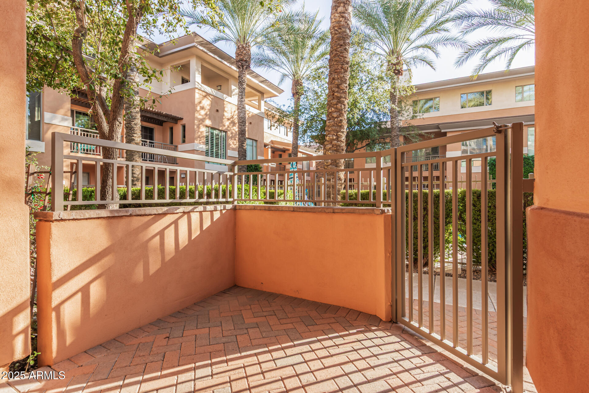 6940 East Cochise Road, Unit 1035 Paradise Valley, AZ 85253 - Photo 3 of 36 08 Cochise