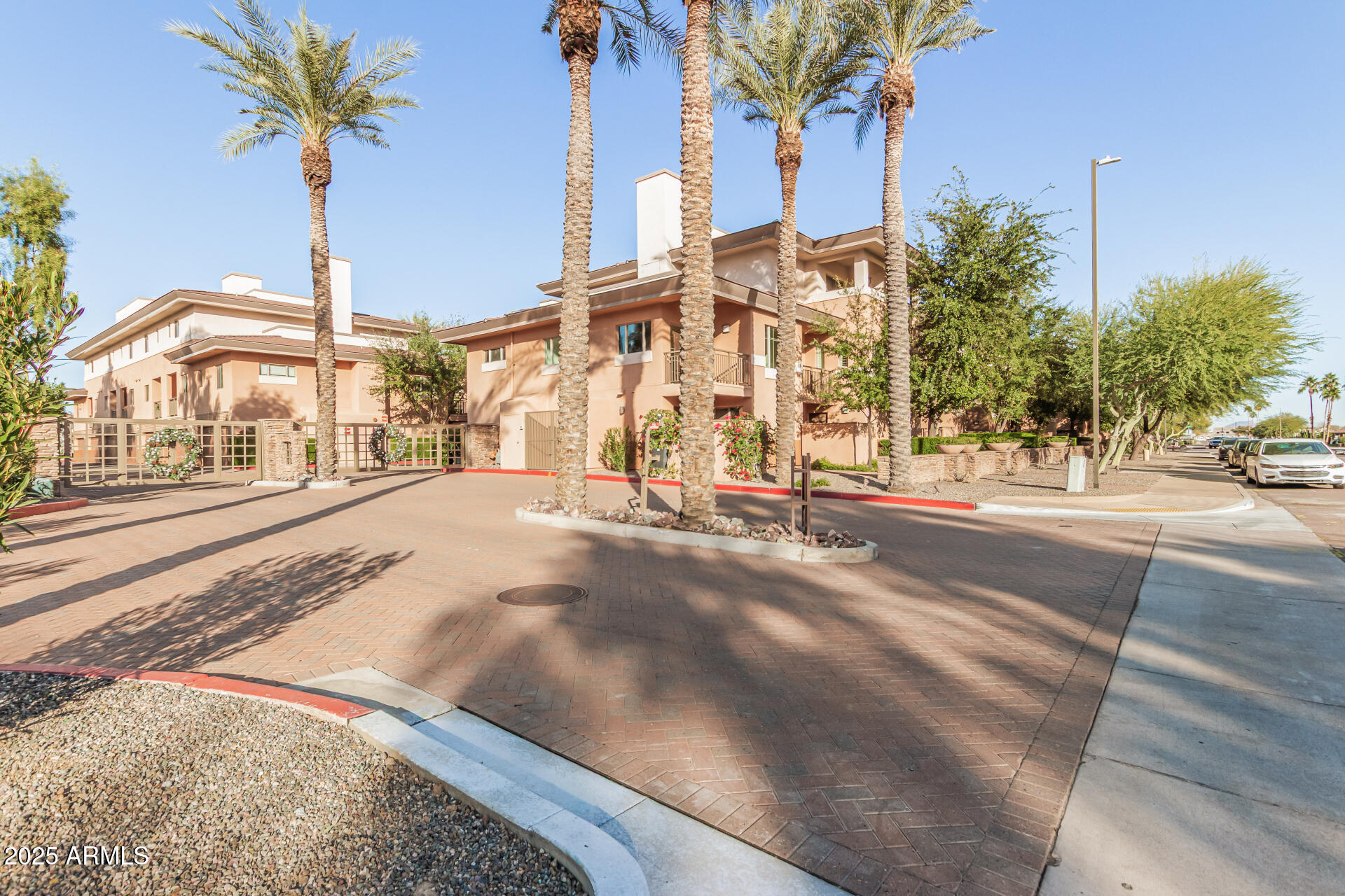 6940 East Cochise Road, Unit 1035 Paradise Valley, AZ 85253 - Photo 35 of 36 38 Cochise