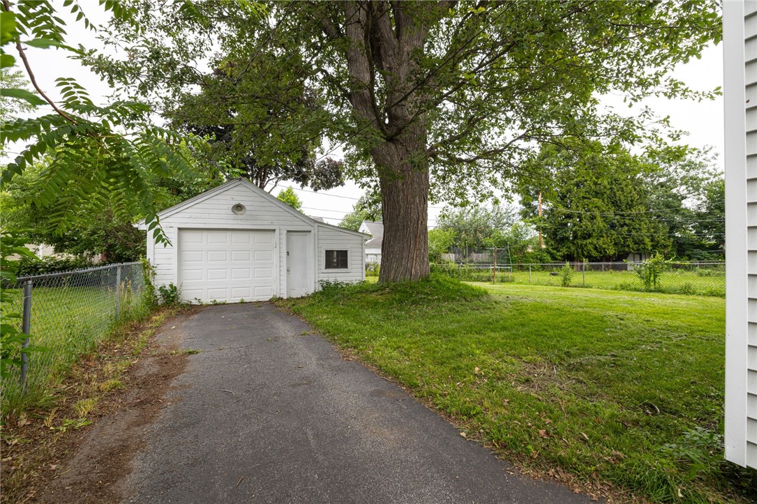 177 Alcott Road Greece, NY 14626 - Photo 15 of 17