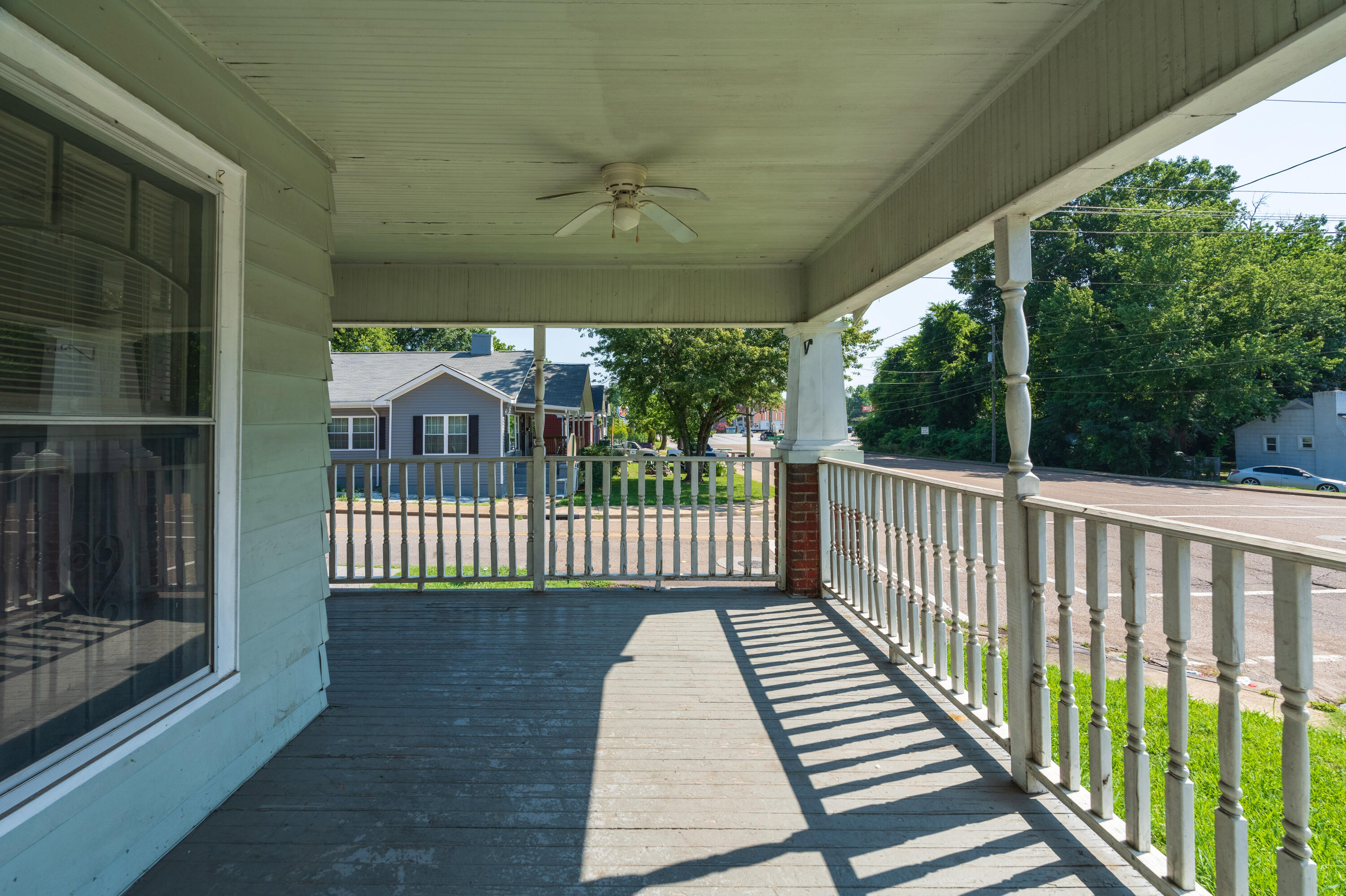 101 South Moore Road Chattanooga, TN 37411 - Photo 6 of 36 10 - 101 S Moore Rd - Exteriors