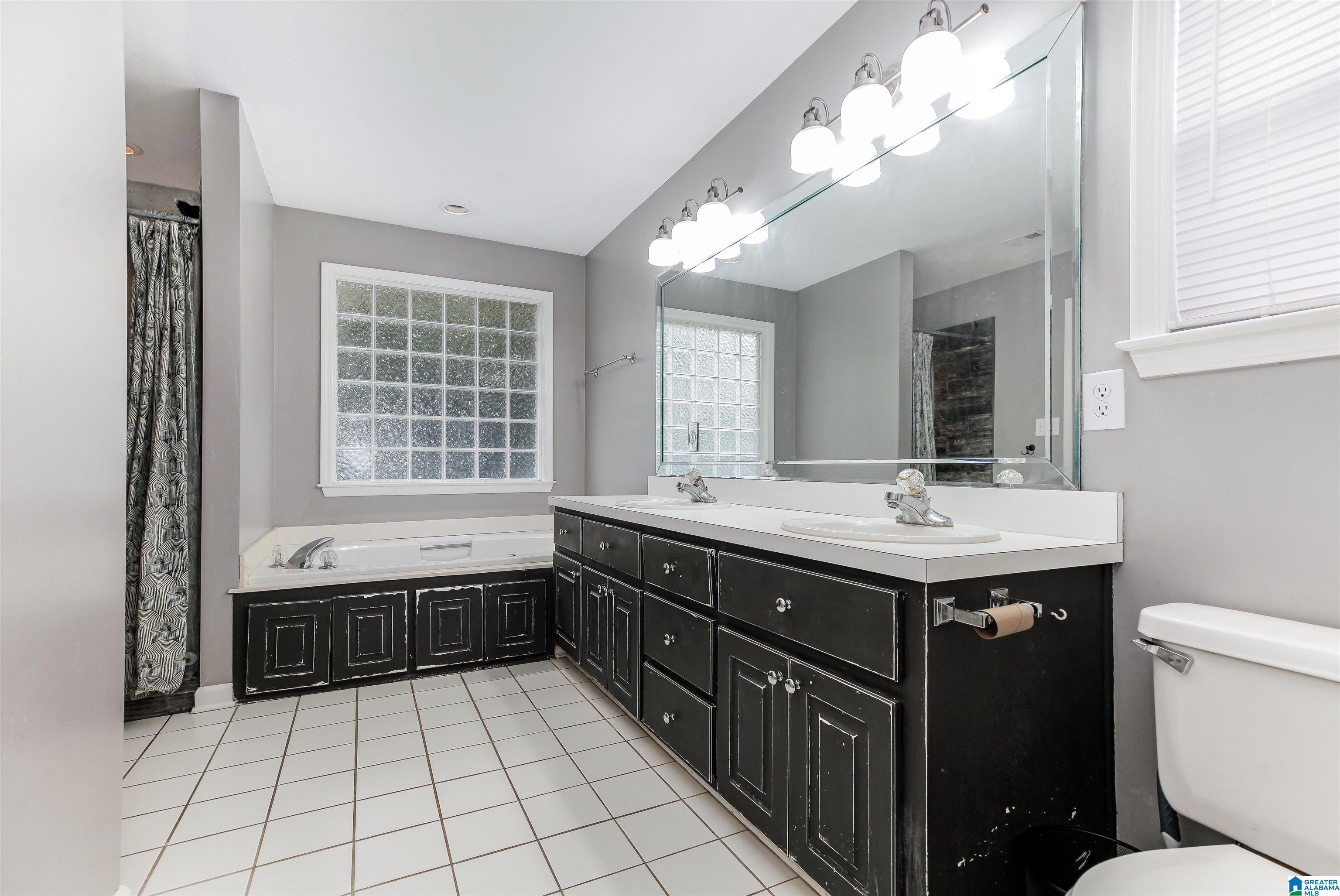 156 Longfeather Lane Alabaster, AL 35007 - Photo 21 of 36