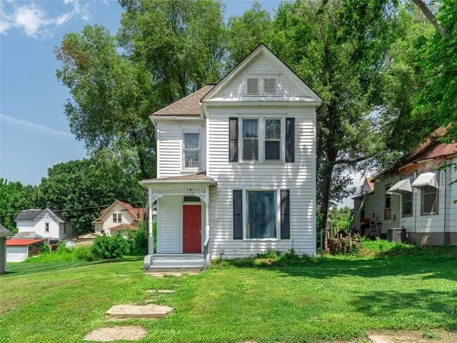 $99,000 | 2707 Olive Street, St. Joseph, MO 64507