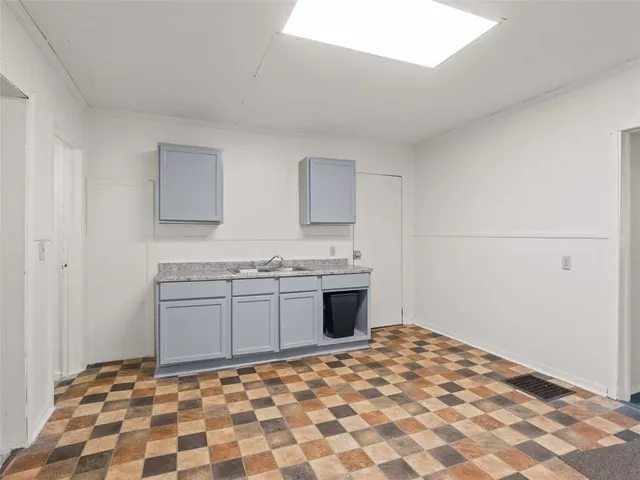 $99,000 | 2707 Olive Street, St. Joseph, MO 64507