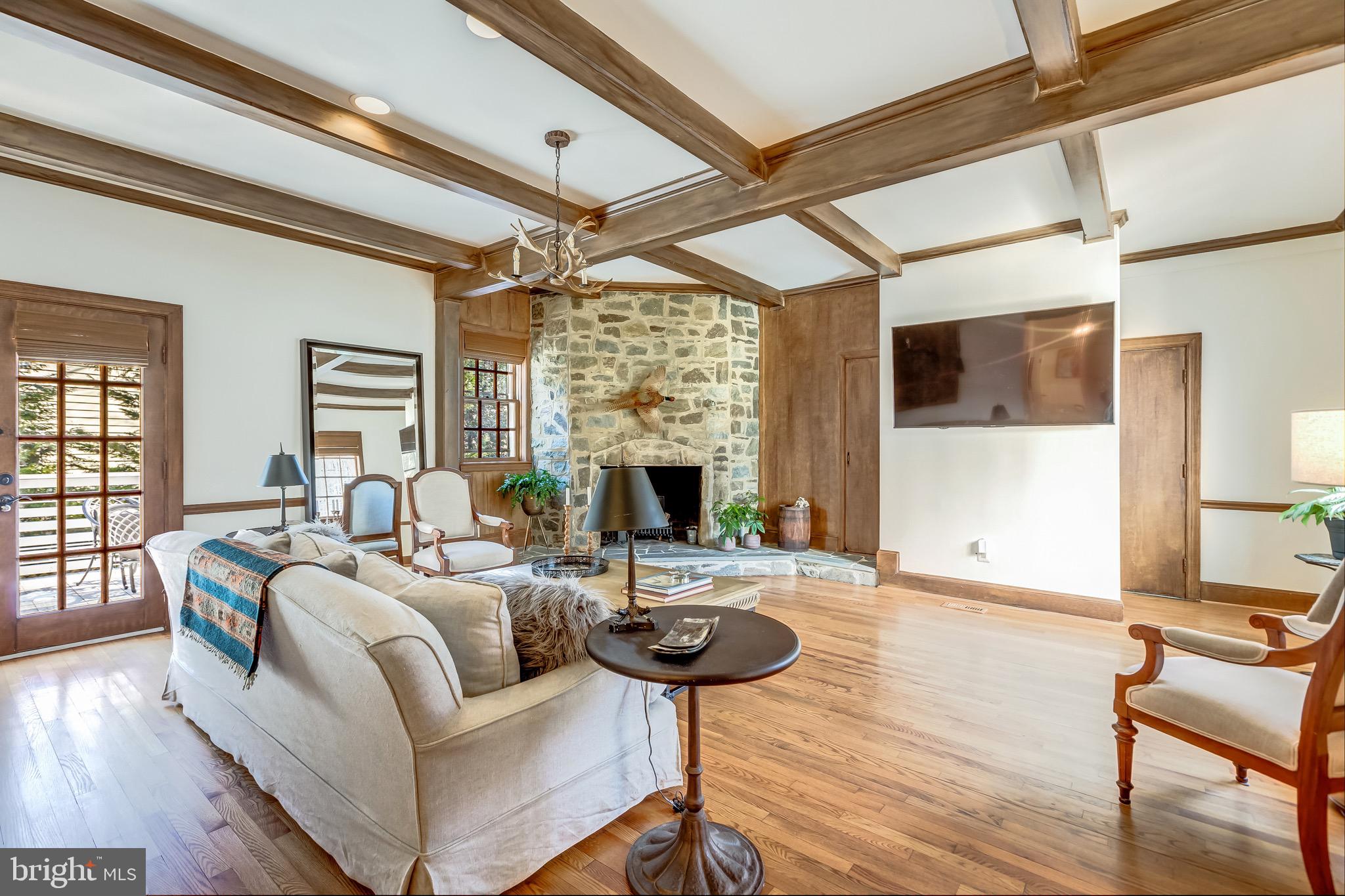 7253 Spring Side Way McLean, VA 22101 - Photo 12 of 47