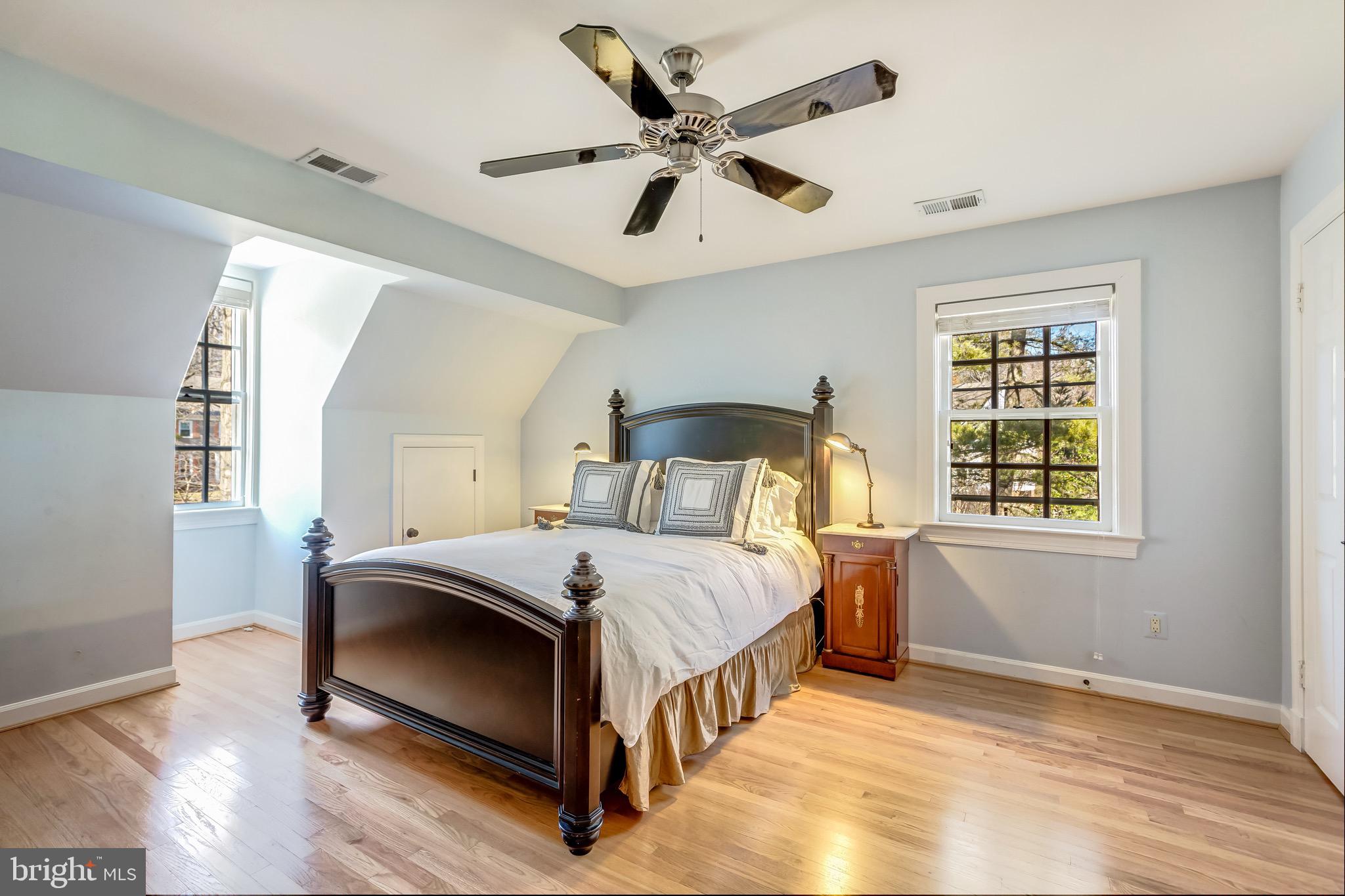 7253 Spring Side Way McLean, VA 22101 - Photo 31 of 47