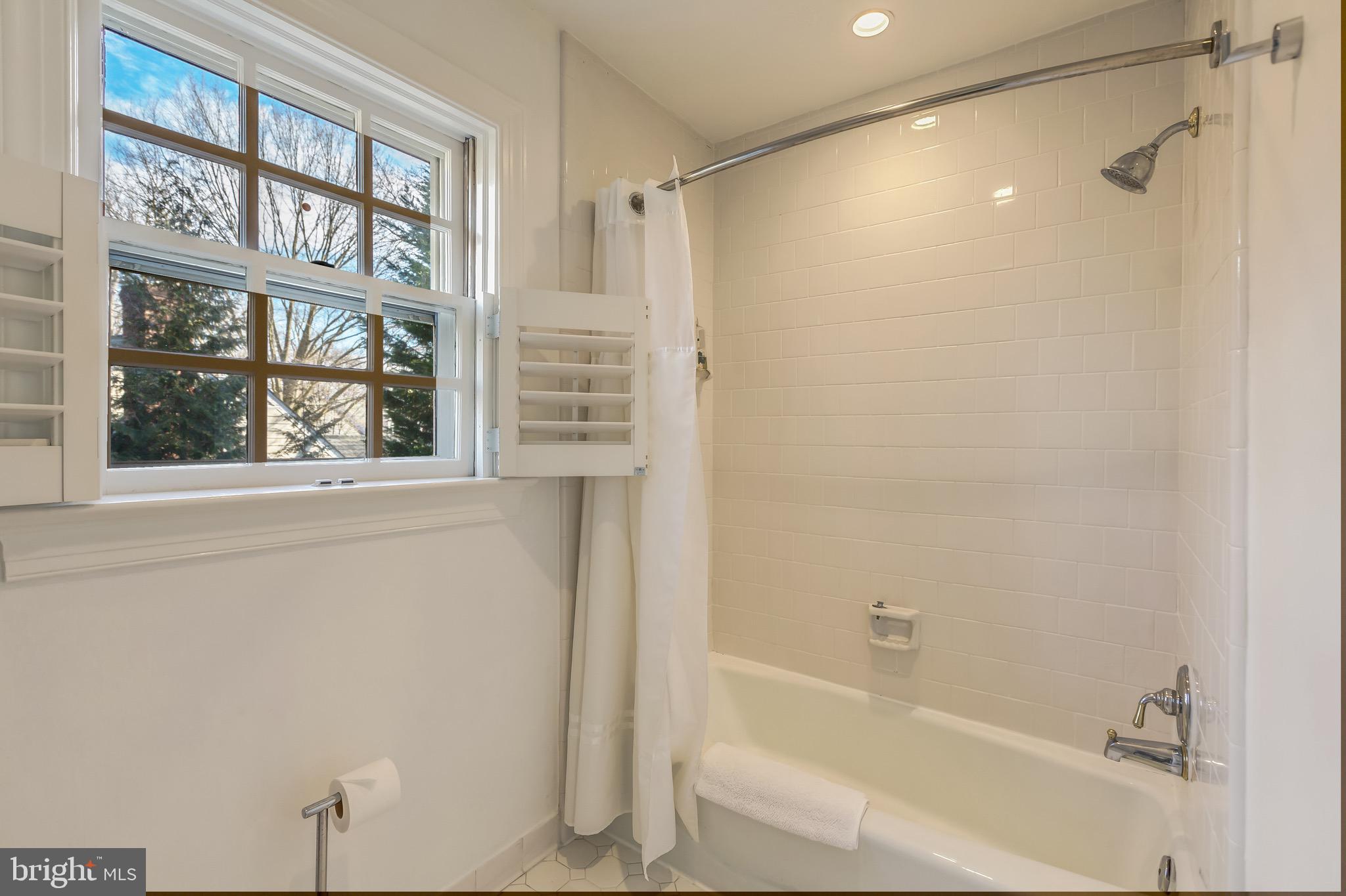 7253 Spring Side Way McLean, VA 22101 - Photo 36 of 47