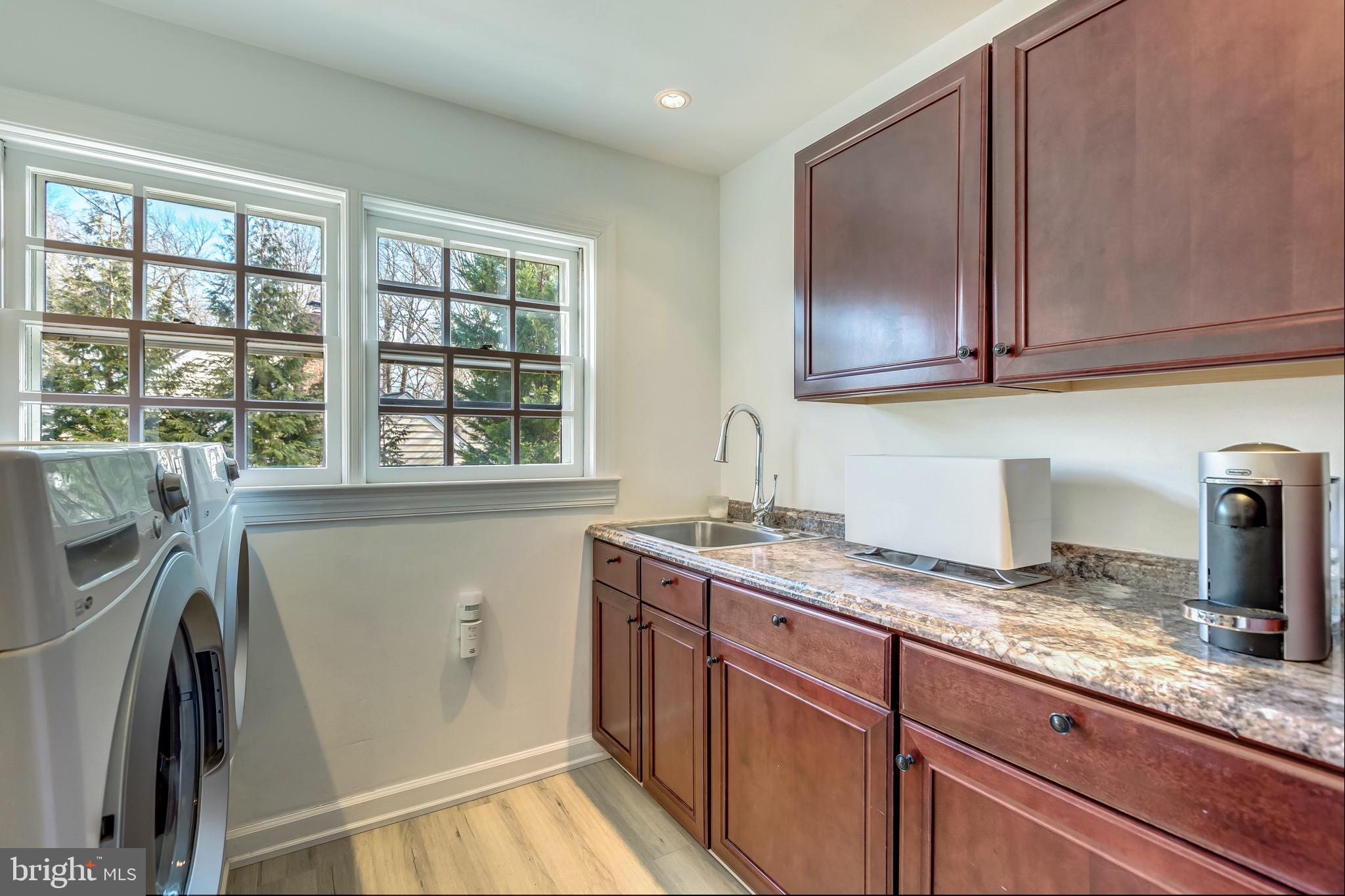 7253 Spring Side Way McLean, VA 22101 - Photo 37 of 47