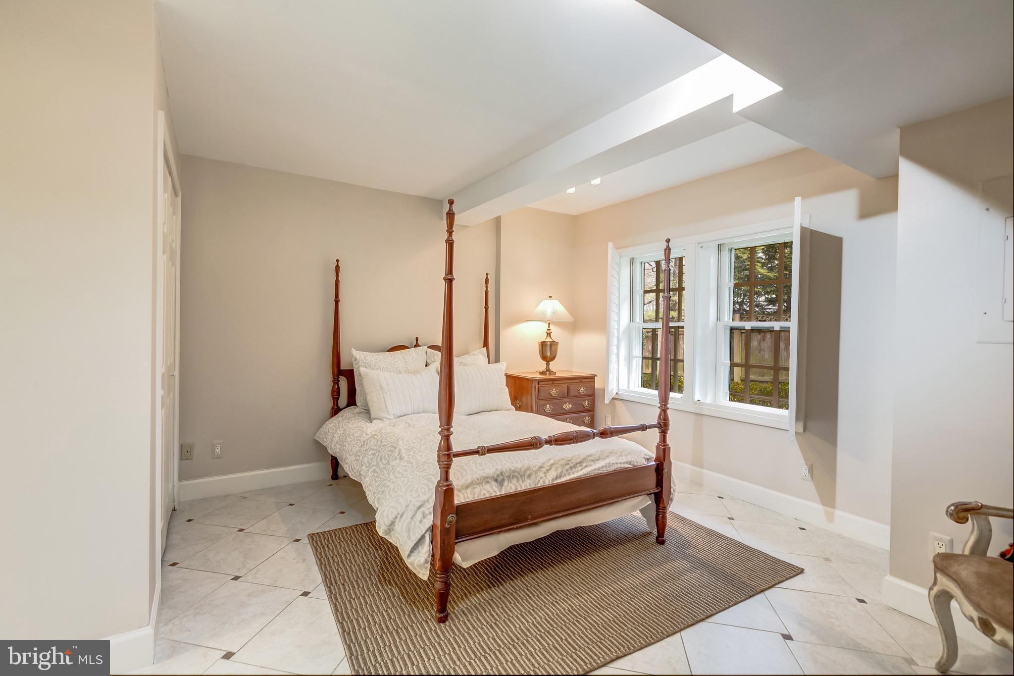 7253 Spring Side Way McLean, VA 22101 - Photo 42 of 47