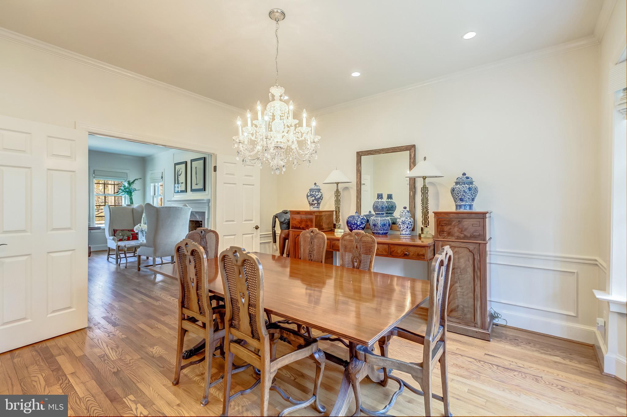 7253 Spring Side Way McLean, VA 22101 - Photo 8 of 47