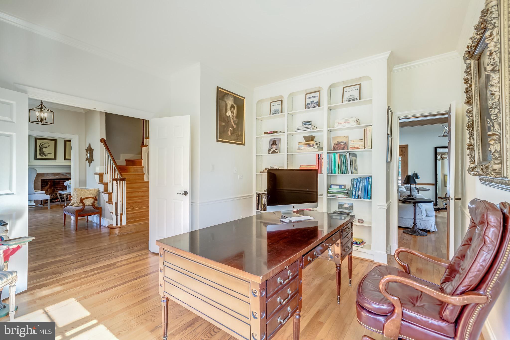 7253 Spring Side Way McLean, VA 22101 - Photo 9 of 47