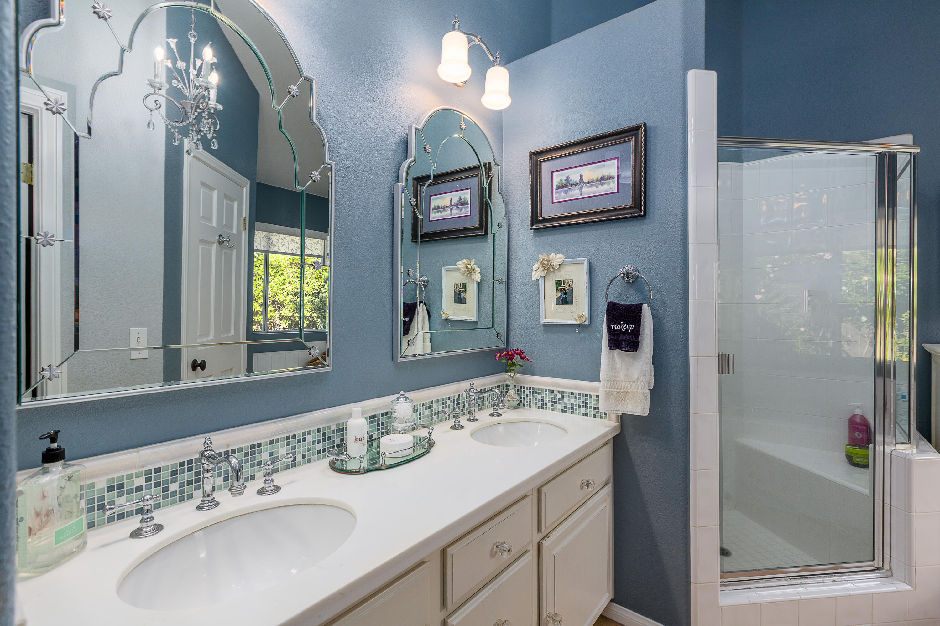 5013 Sungate Ranch Road Santa Barbara, CA 93111 - Photo 11 of 26 Master bathroom