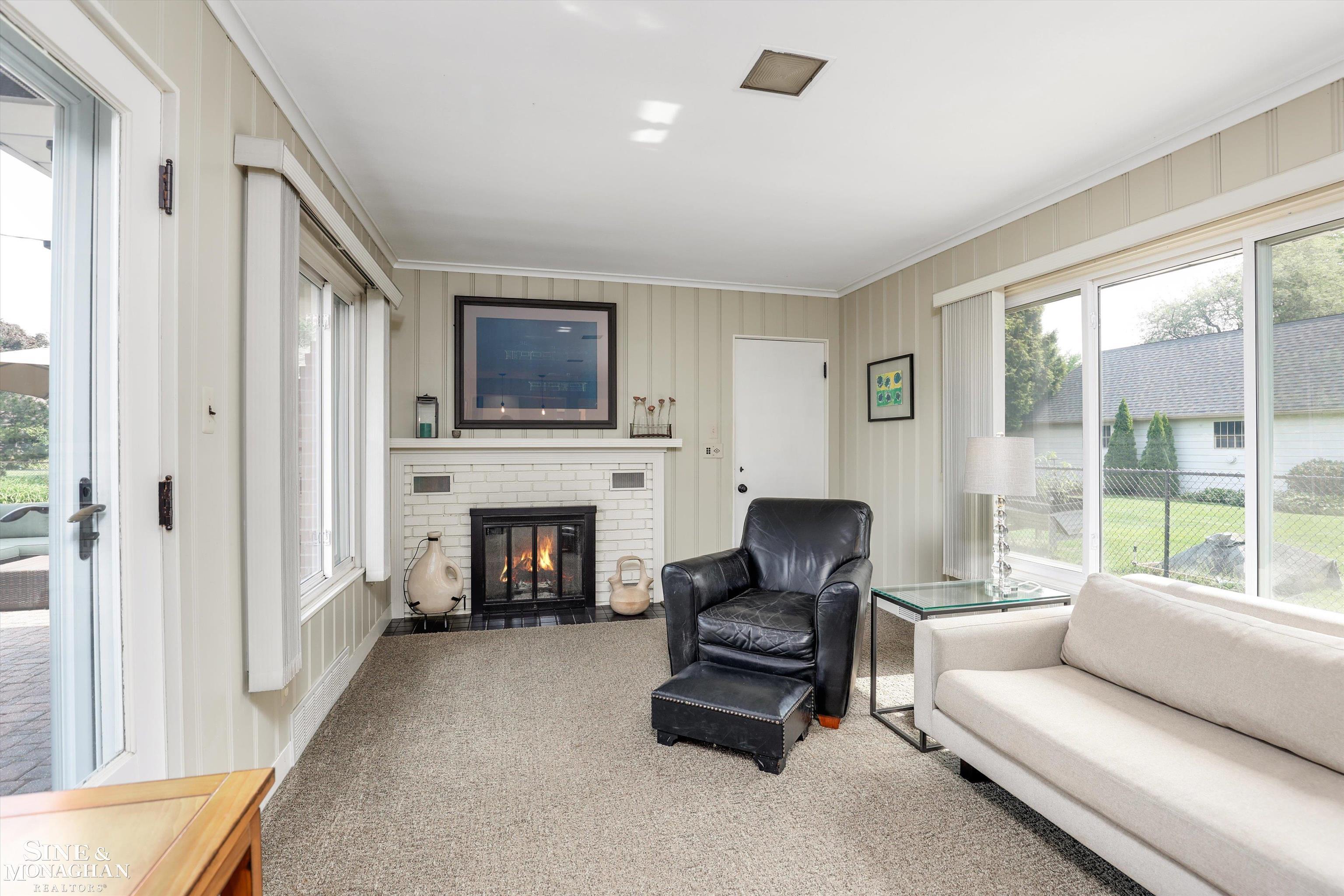 50 Hampton Road Grosse Pointe Shores, MI 48236 - Photo 21 of 37