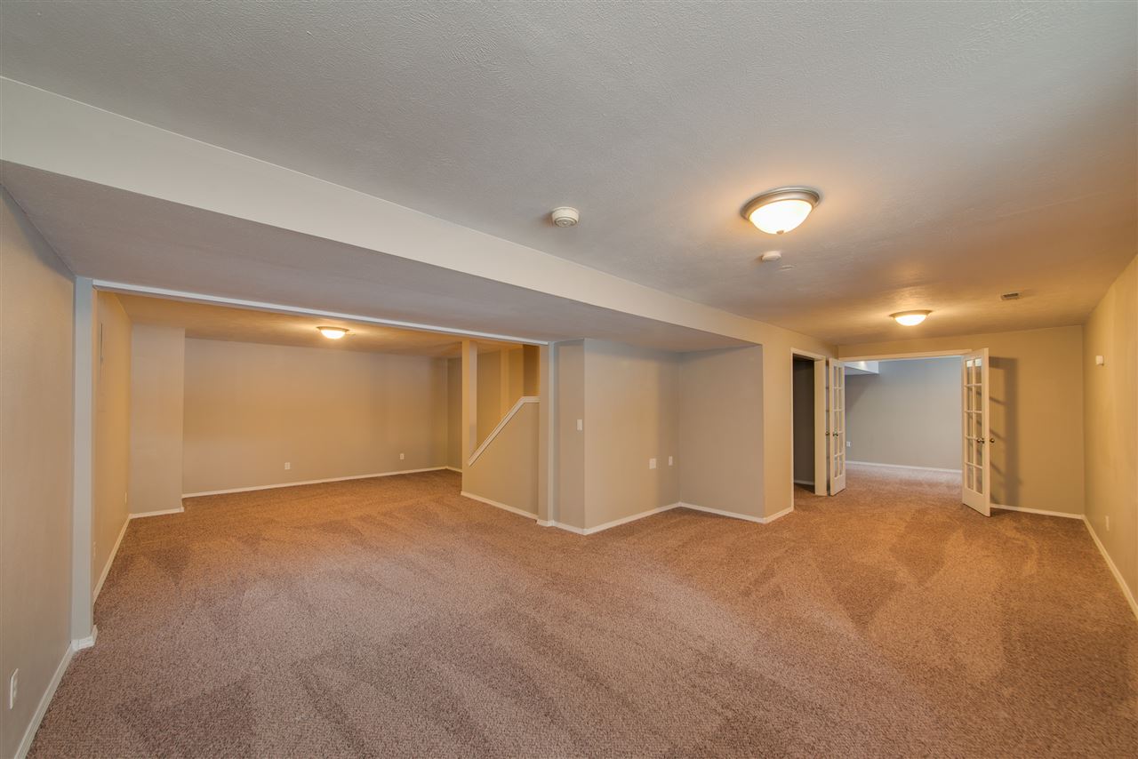 14616 North Lowe Road Mead, WA 99021 - Photo 17 of 20
