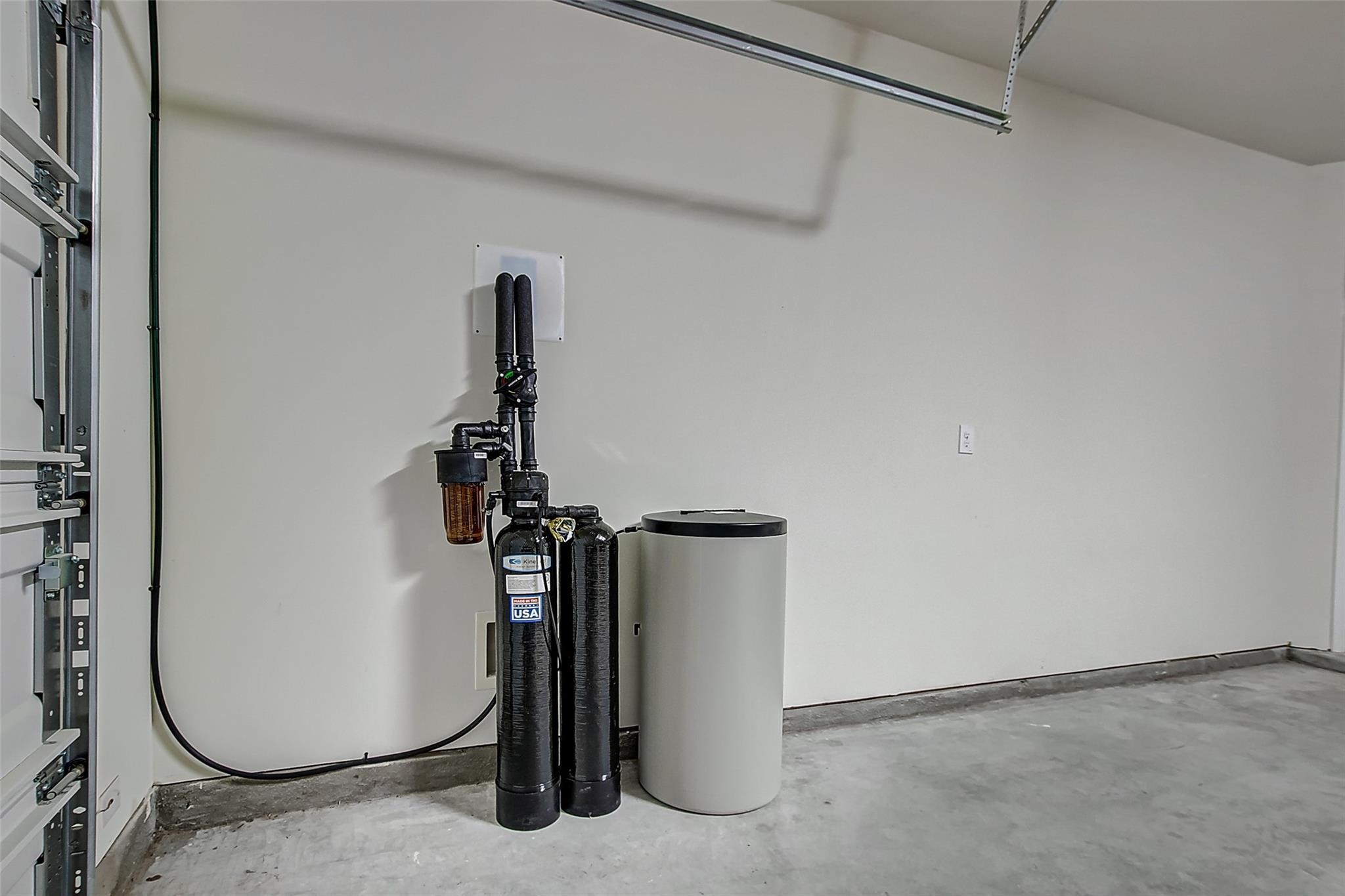 2318 Madera Landing Lane Rosenberg, TX 77469 - Photo 17 of 21 Water Softener System
