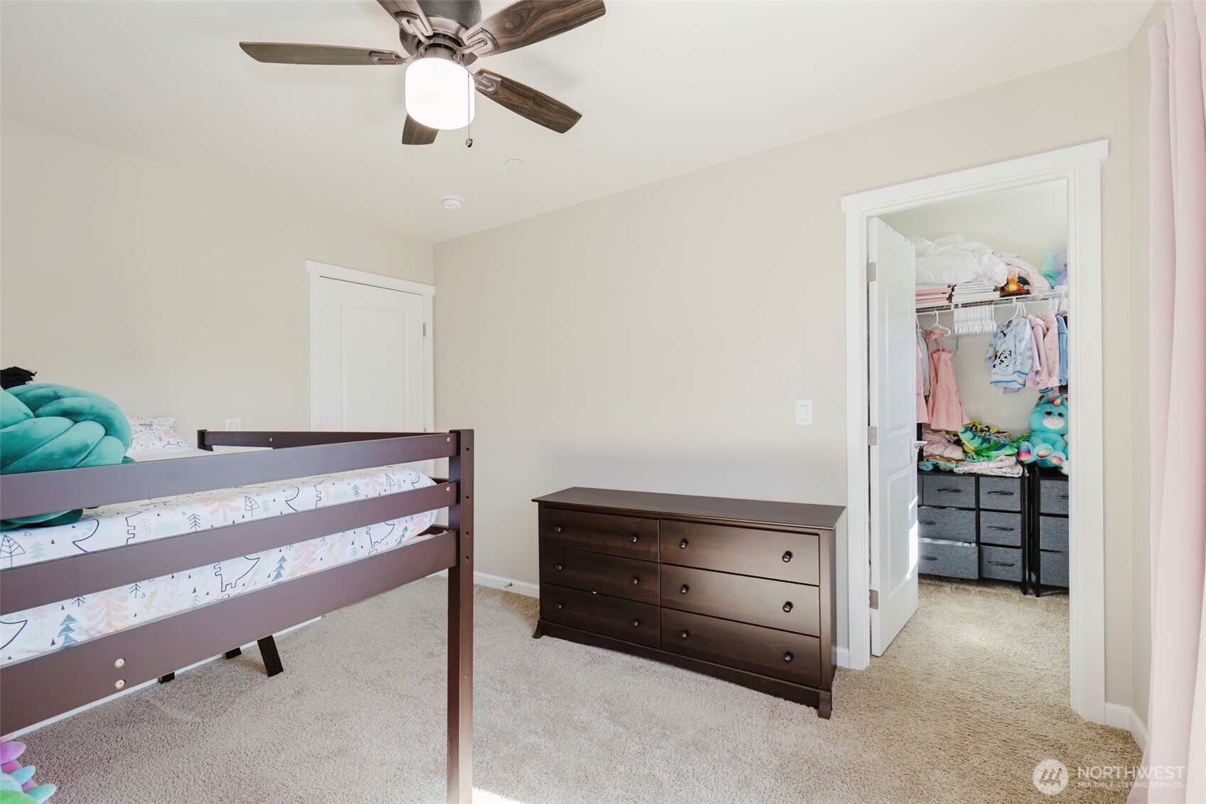 179 Russell Road Bremerton, WA 98312 - Photo 26 of 33 Gallery Image 26