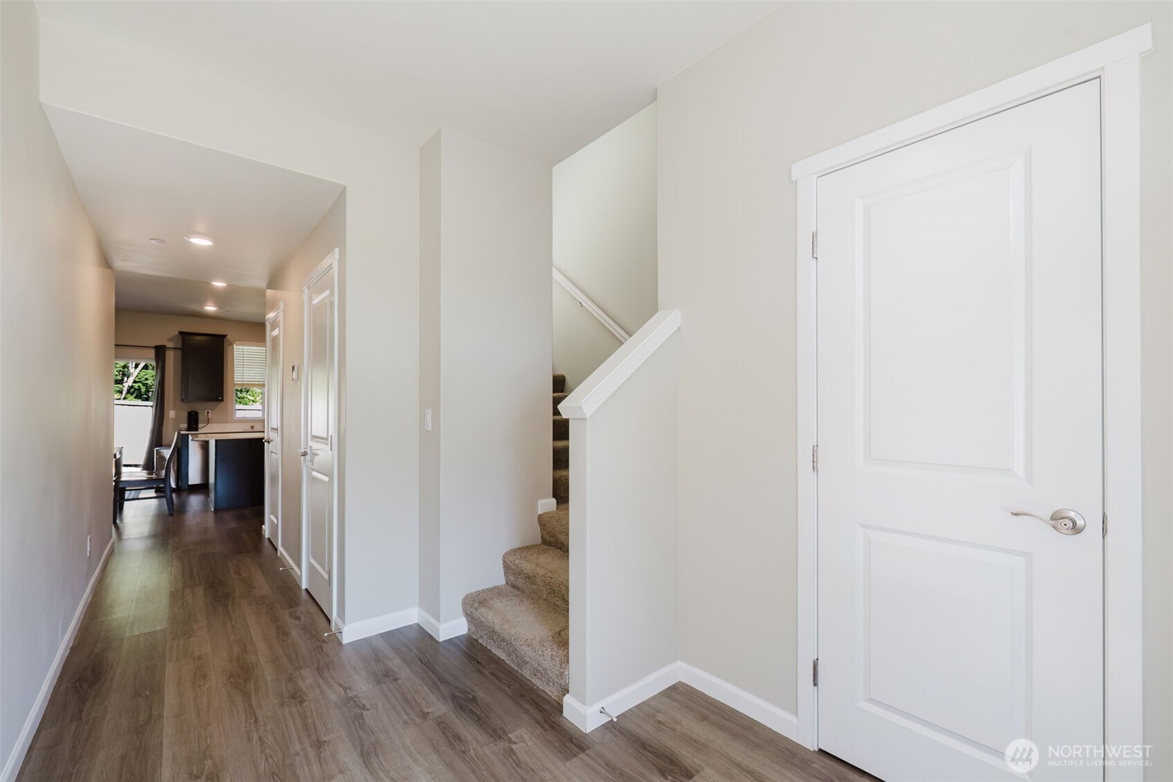 179 Russell Road Bremerton, WA 98312 - Photo 3 of 33 Gallery Image 3