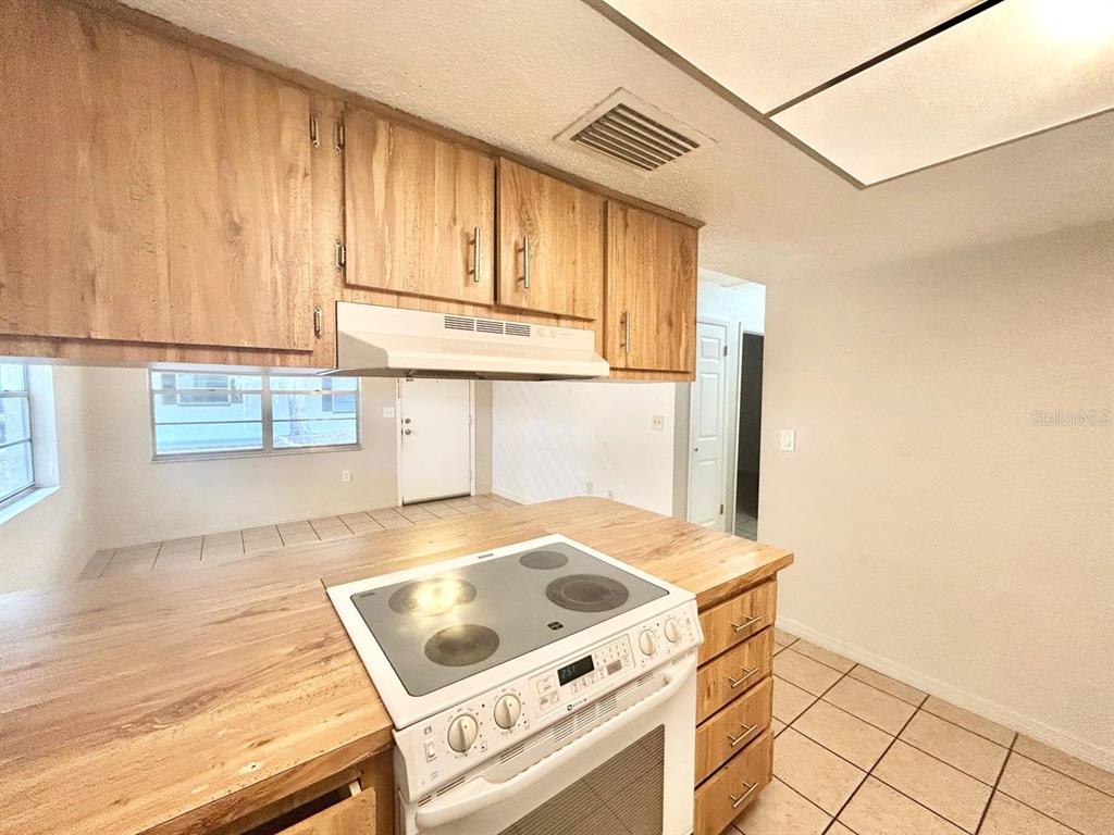 5800 Montana Avenue New Port Richey, FL 34652 - Photo 9 of 25