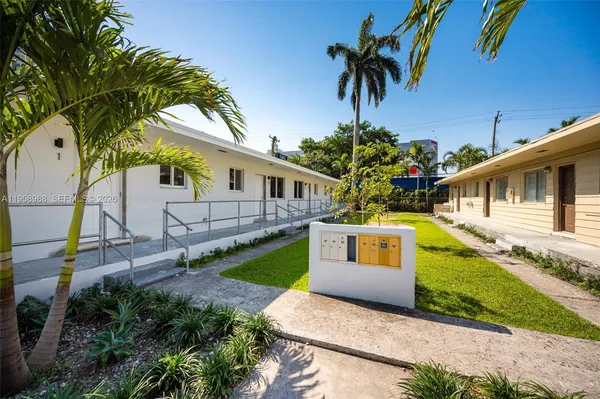 $1,800 | 1080 Northeast 80th Street, Unit 2, Miami, FL 33138