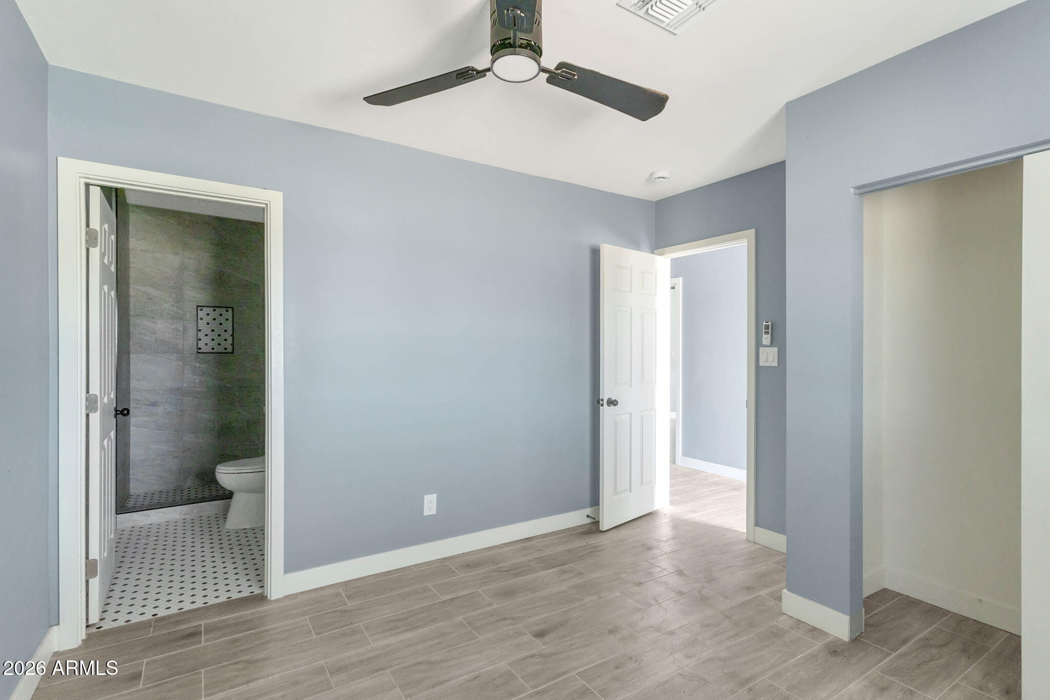 219 West Paseo Way Phoenix, AZ 85041 - Photo 7 of 14 a view of entryway with bathroom