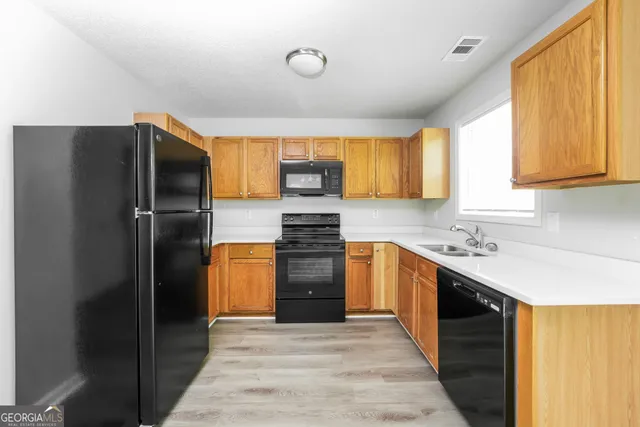 $1,925 | 6930 Red Bone Way, Lithonia, GA 30038