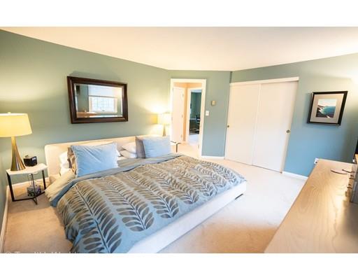 60 Dunster Road Bedford, MA 01730 - Photo 12 of 21 Gallery Image 12