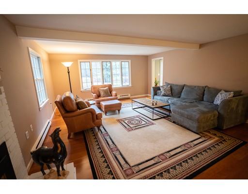 60 Dunster Road Bedford, MA 01730 - Photo 3 of 21 Gallery Image 3