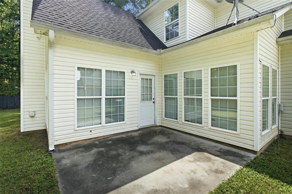 1231 Hillview Road Hampton, GA 30228 - Photo 39 of 49 a front view of a house with a large window