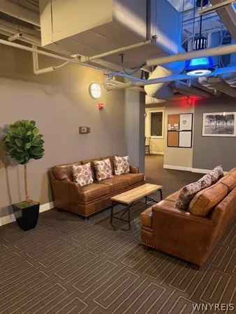 $1,500 | 2917 Main Street, Unit 210, Buffalo, NY 14214